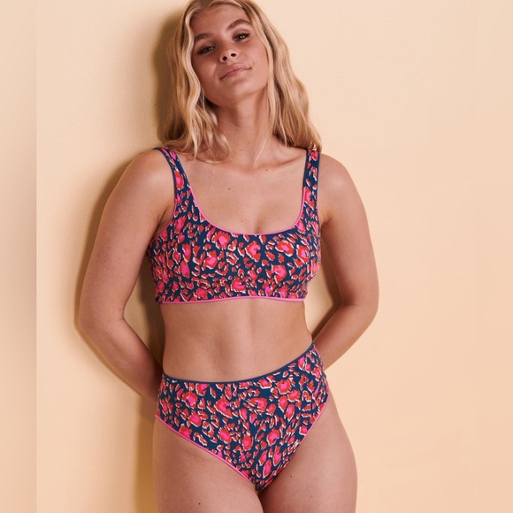 Maaji Reversible Susy Q Fuchsia Prussian High Rise Leg Bikini Bottoms waisted - Picture 1 of 13
